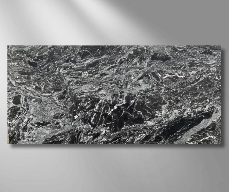 Forest Black Cała.jpg