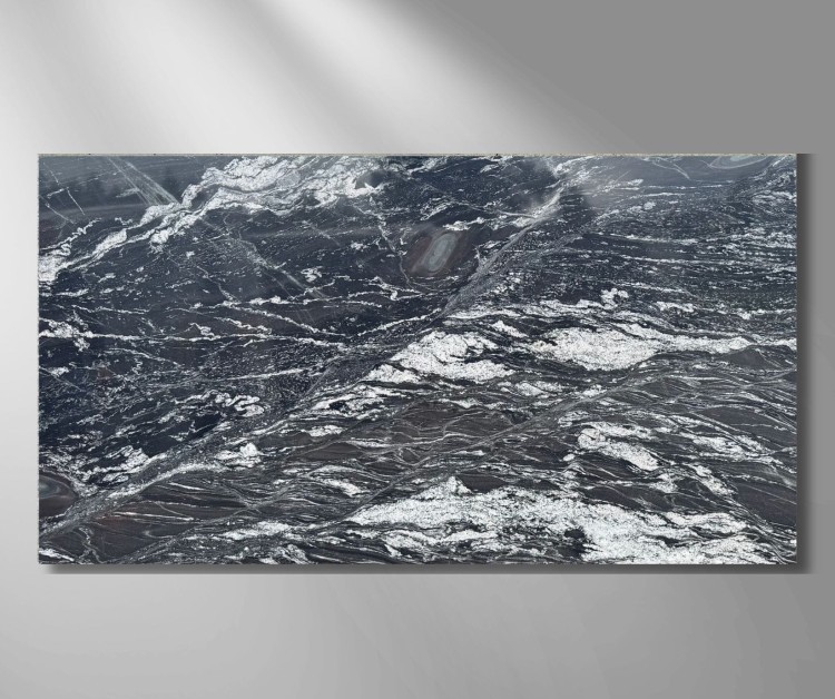 Forest Black 2 Cała.jpg