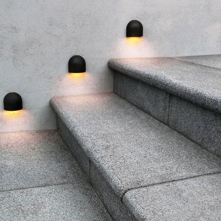 1233